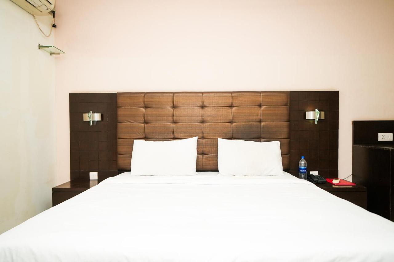 Stay Well Hotels & Homes Gurgaon Esterno foto