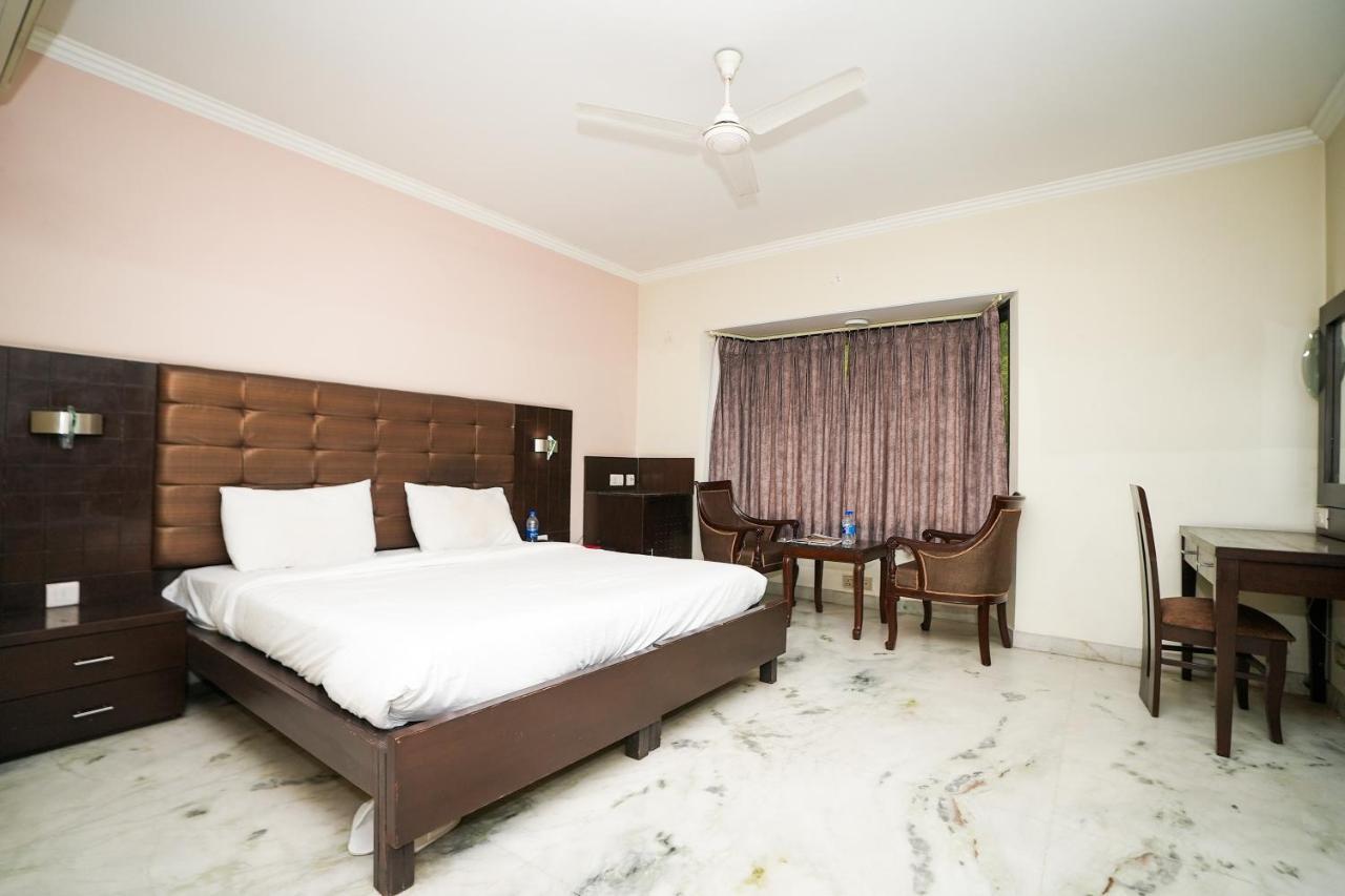 Stay Well Hotels & Homes Gurgaon Esterno foto