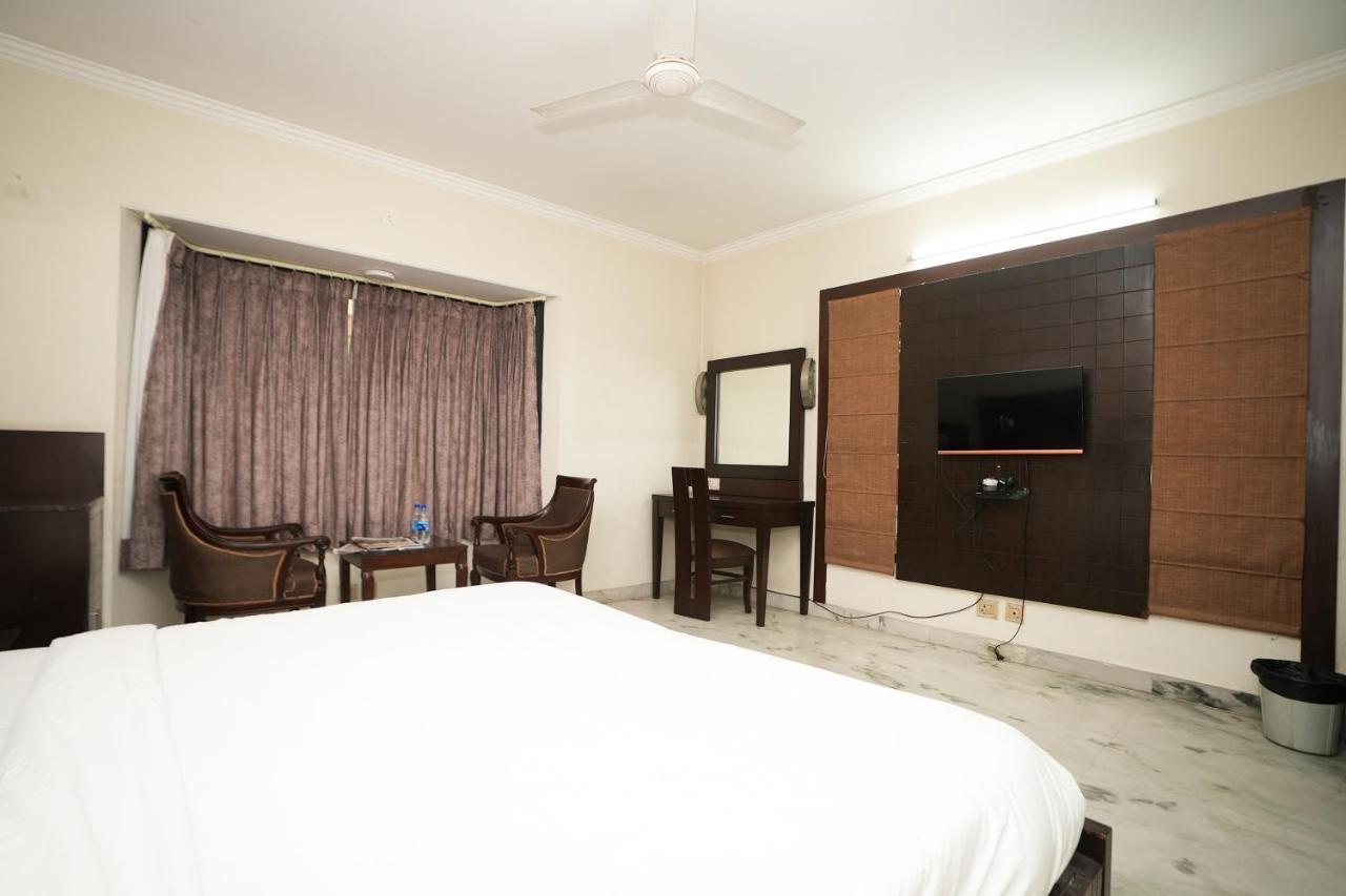 Stay Well Hotels & Homes Gurgaon Esterno foto